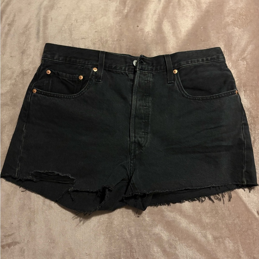 Levi’s Black Jean Shorts High-Waisted Frayed Hem